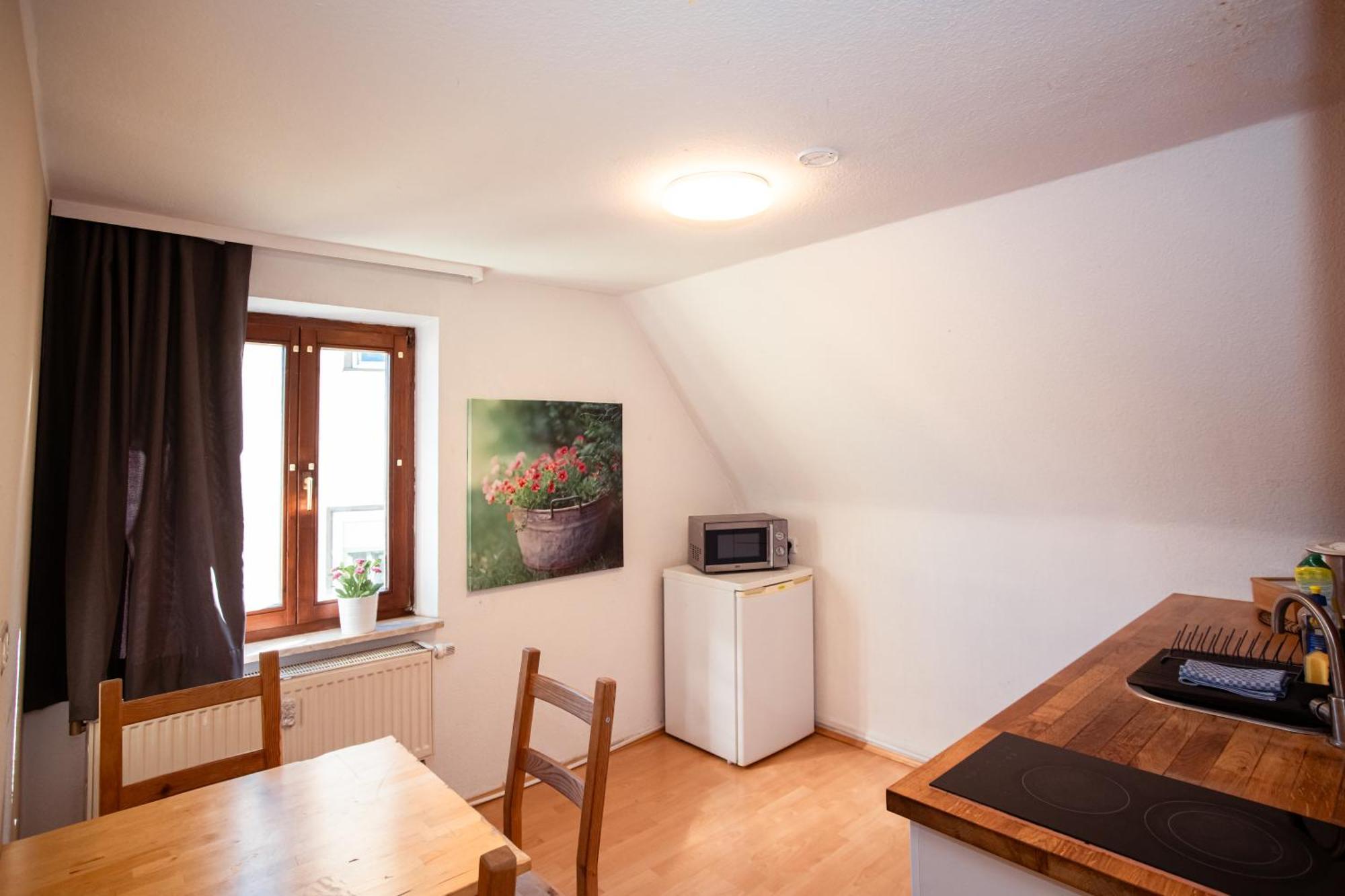 Haus99 Budget Pension & Apartments Fuerth Exterior foto